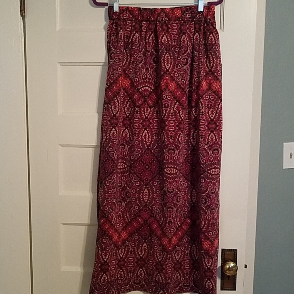 Anthropologie skirt FINAL OFFERS CLOSET CLOSING TO